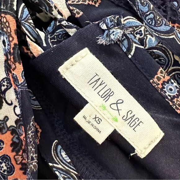 Taylor & Sage navy paisley lace back tie back dress - Picture 15 of 15